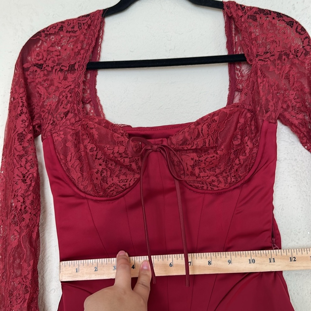 HOUSE OF CB XS A-C 'Perdi' Berry Satin Maxi Dress with Corset NWOT size XS - Picture 7 of 15